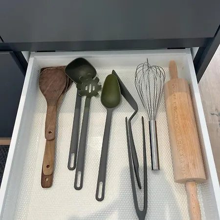 Modern Jungfrau View With Bbq And Ac At Interlaken West Station Appartement Unterseen