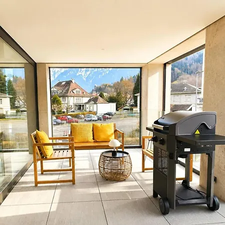 Daire Modern Jungfrau View With Terrace And Ac At Interlaken West Station Unterseen