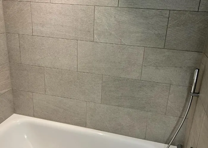 Apartman Modern Jungfrau View With Terrace And Ac At Interlaken West Station Unterseen